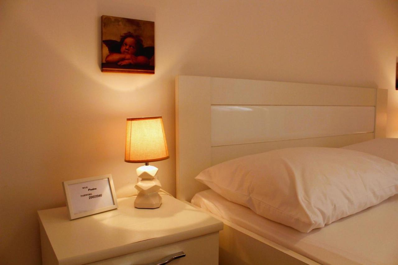 Korzo Rooms&Apartments Vis Buitenkant foto