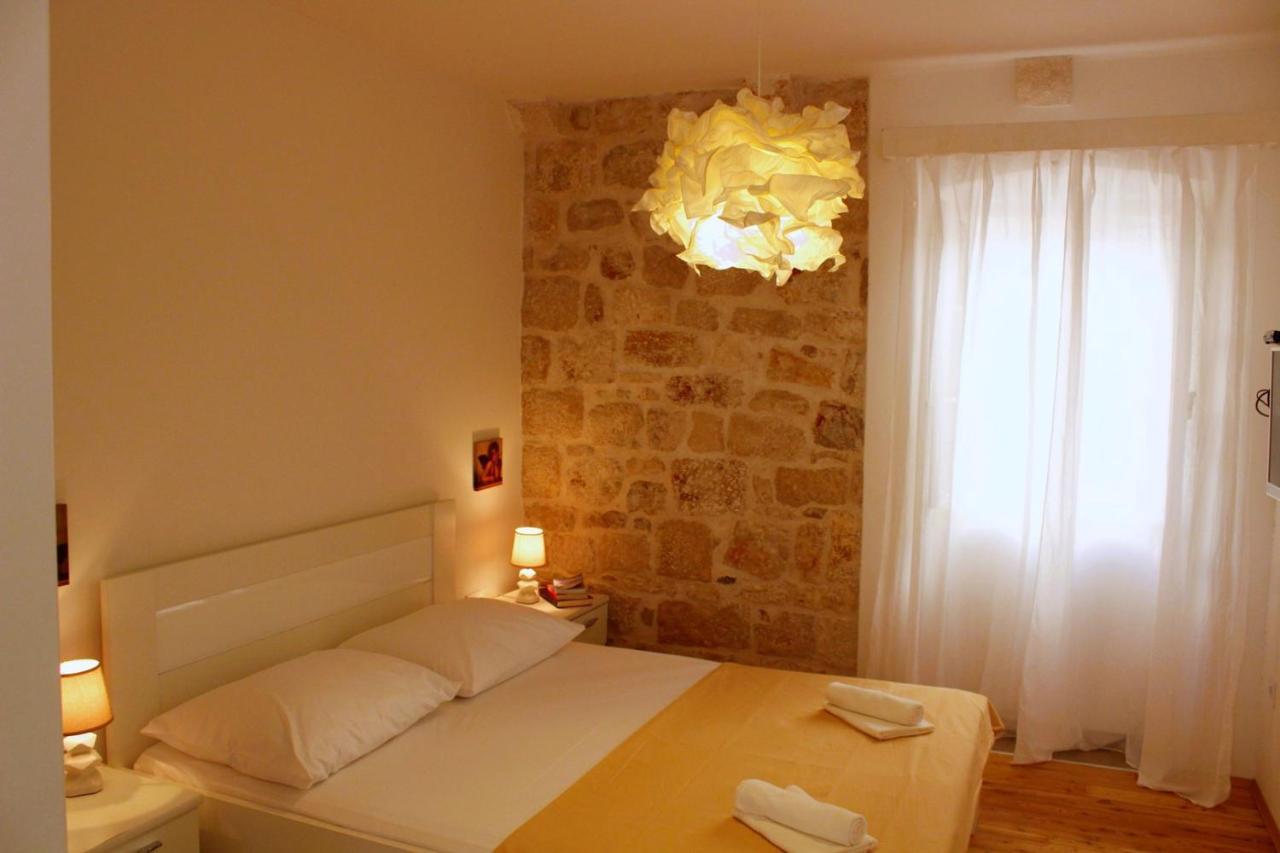 Korzo Rooms&Apartments Vis Buitenkant foto