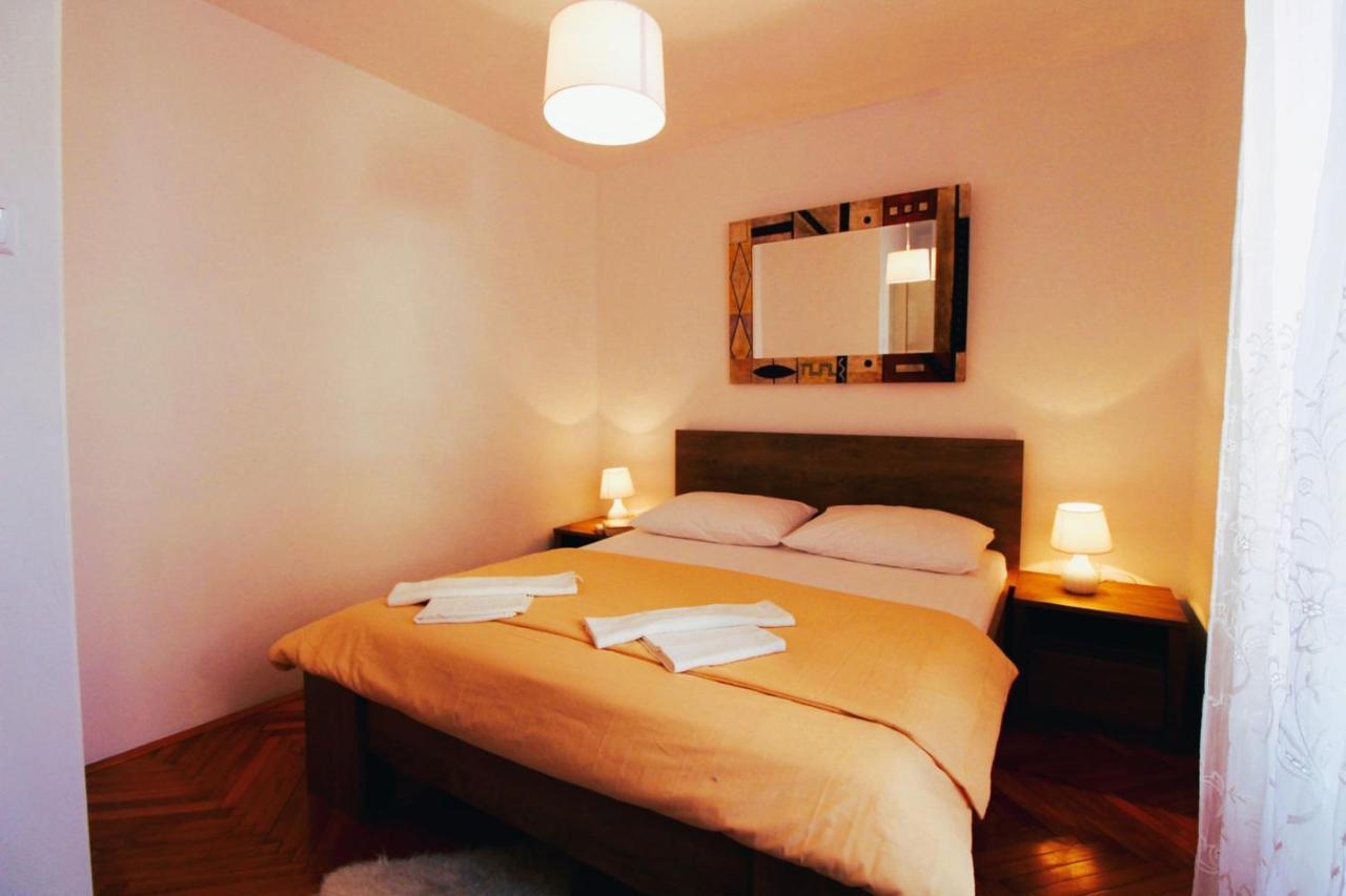Korzo Rooms&Apartments Vis Buitenkant foto