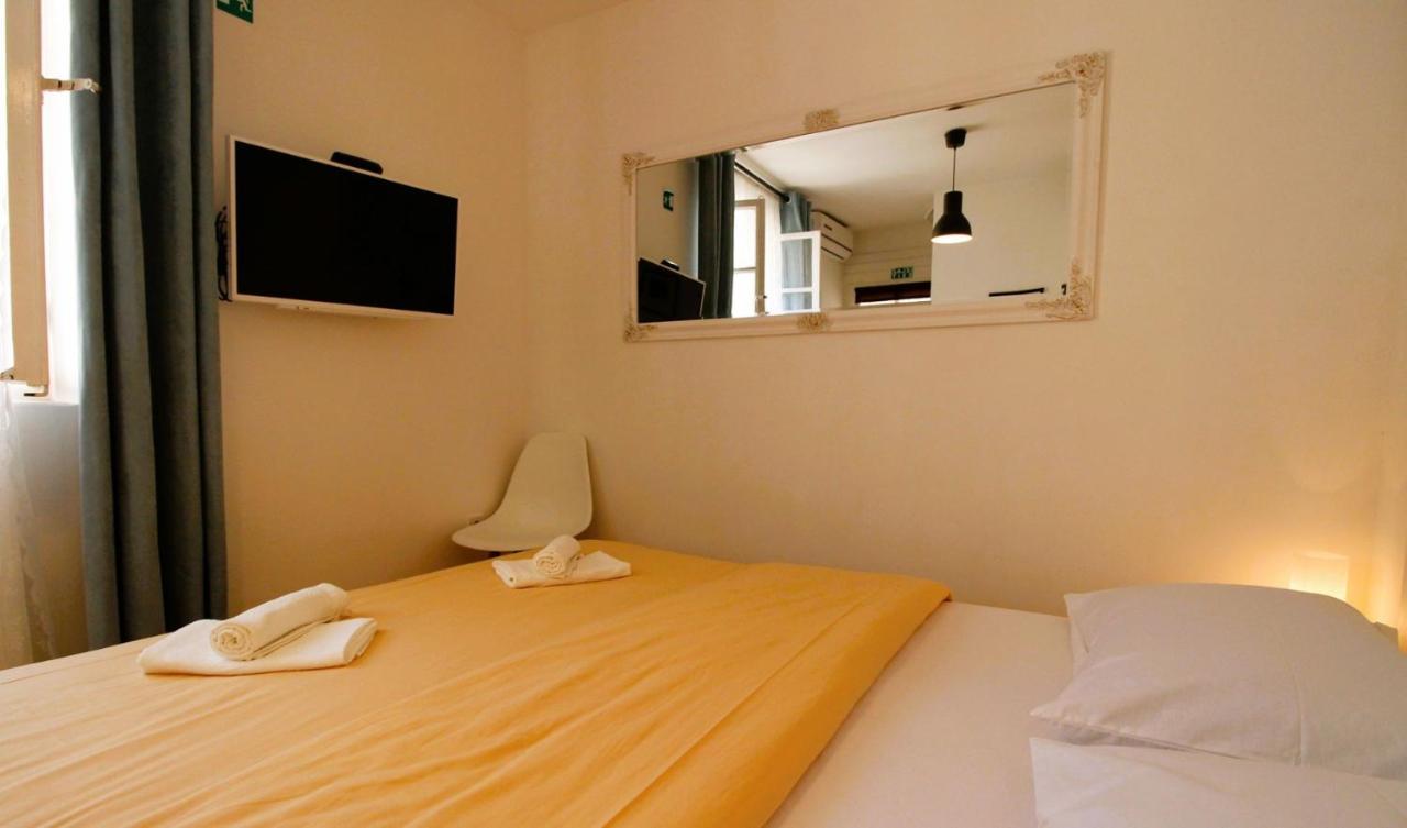 Korzo Rooms&Apartments Vis Buitenkant foto